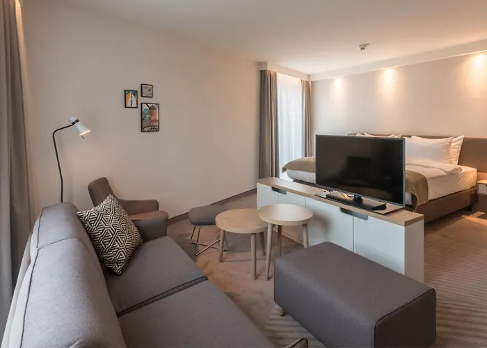 Hotel - - Berliner Tor By Ihg 4*