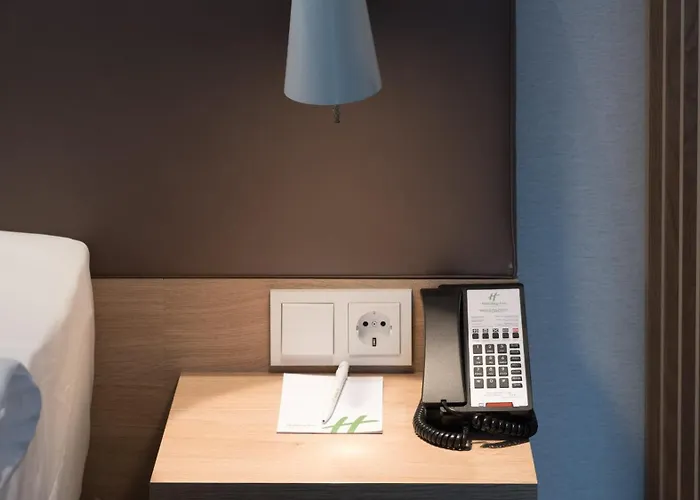 - - Berliner Tor By Ihg Hotel 4*