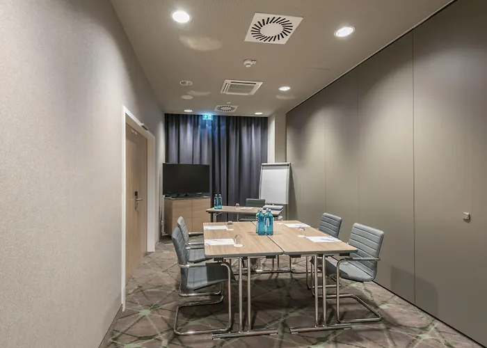- - Berliner Tor By Ihg Hotel