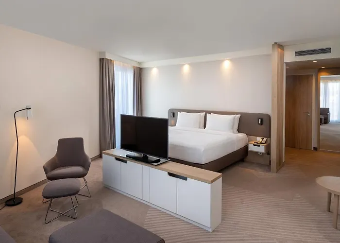 - - Berliner Tor By Ihg Hotel 4*