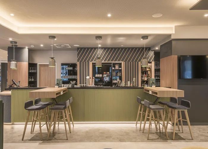 - - Berliner Tor By Ihg Amburgo
